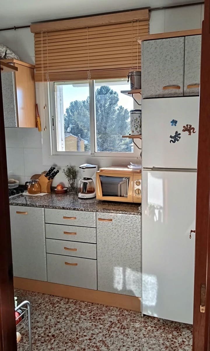 5 bedroom Villa for sale in La Pobla de Montornes - € 265,000 (Ref: 9385545)