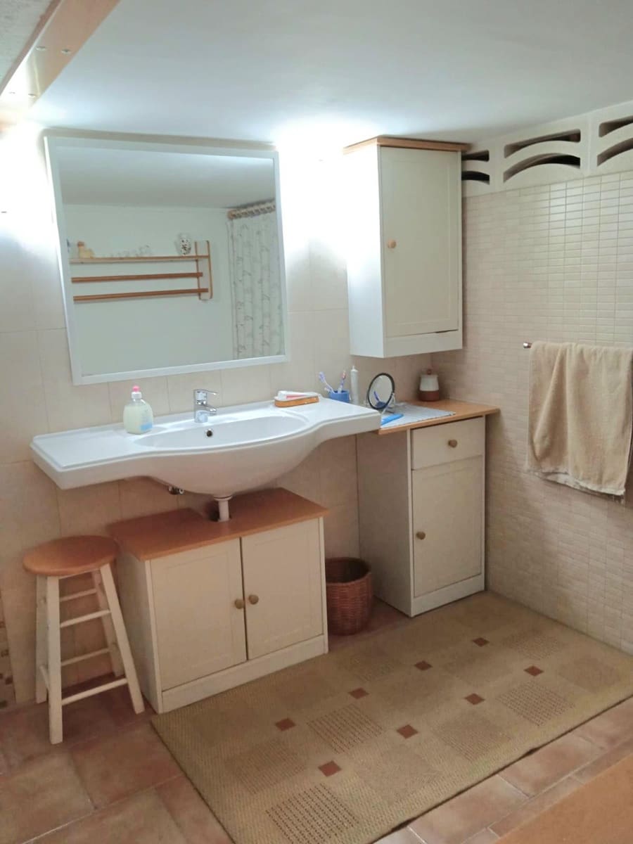 5 bedroom Villa for sale in La Pobla de Montornes - € 265,000 (Ref: 9385545)