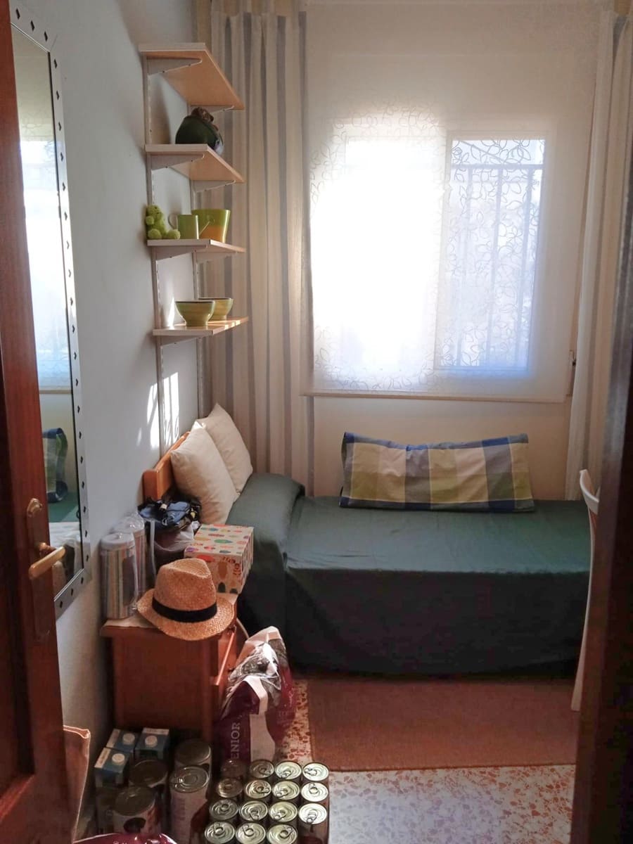 5 bedroom Villa for sale in La Pobla de Montornes - € 265,000 (Ref: 9385545)