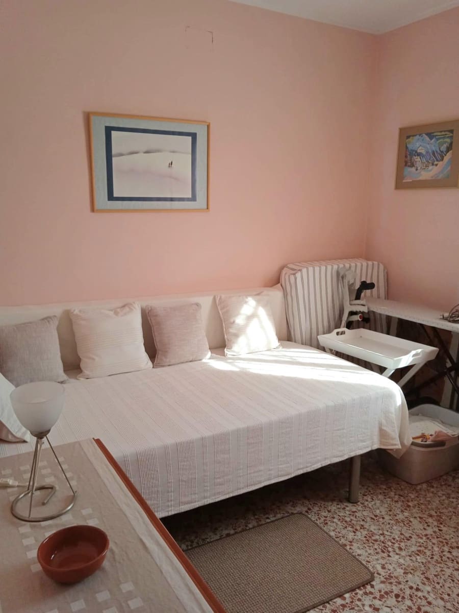 5 bedroom Villa for sale in La Pobla de Montornes - € 265,000 (Ref: 9385545)