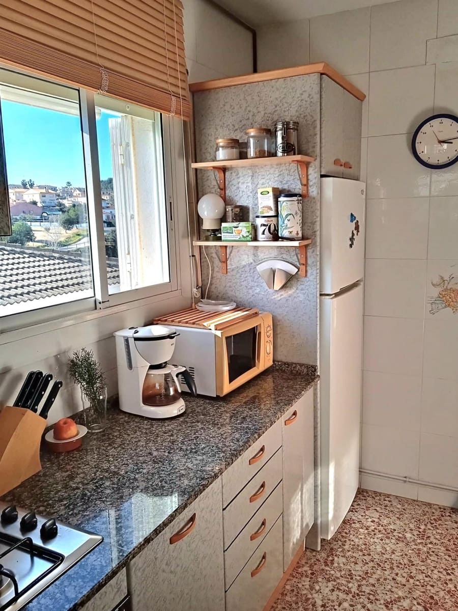 5 bedroom Villa for sale in La Pobla de Montornes - € 265,000 (Ref: 9385545)