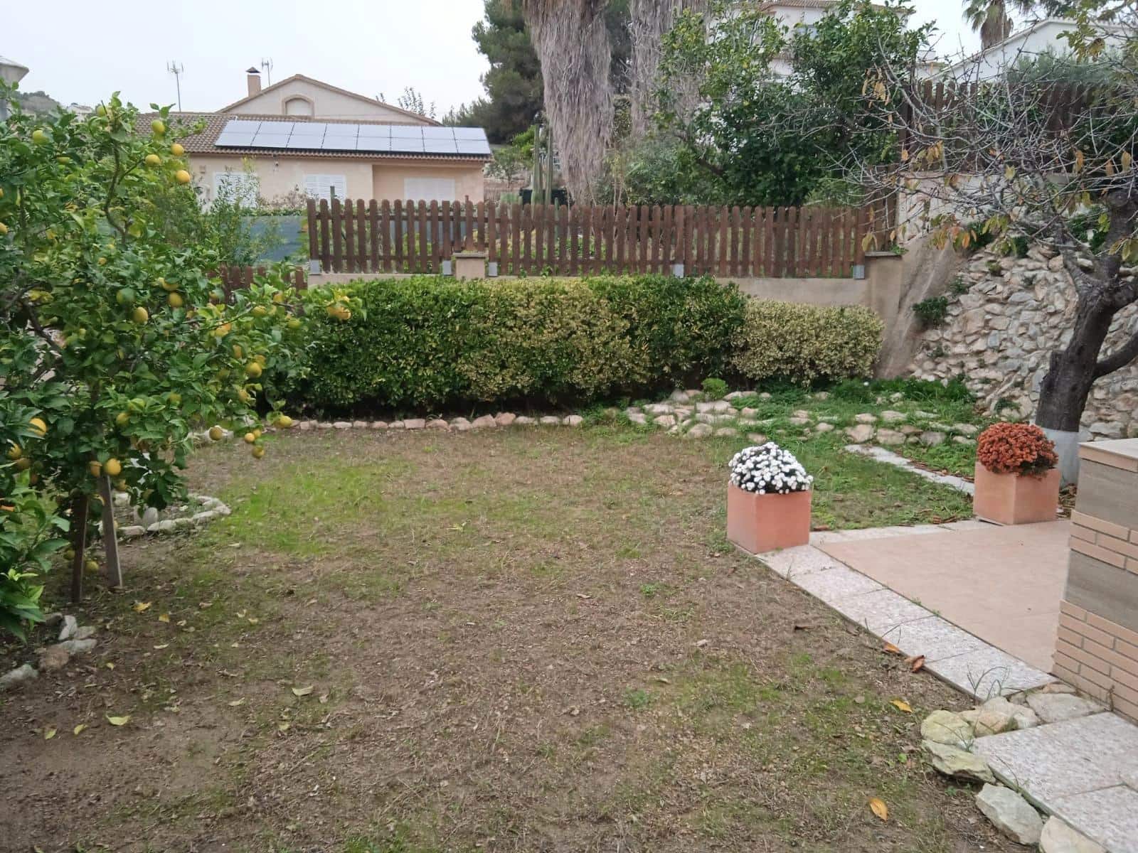 5 bedroom Villa for sale in La Pobla de Montornes - € 265,000 (Ref: 9385545)