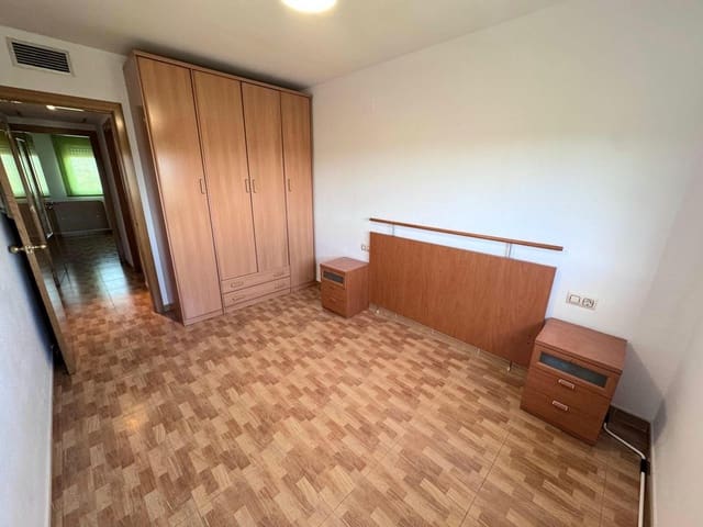 2 sovrum Lägenhet att hyra i Torredembarra med pool - 692 € (Ref: 9385546)