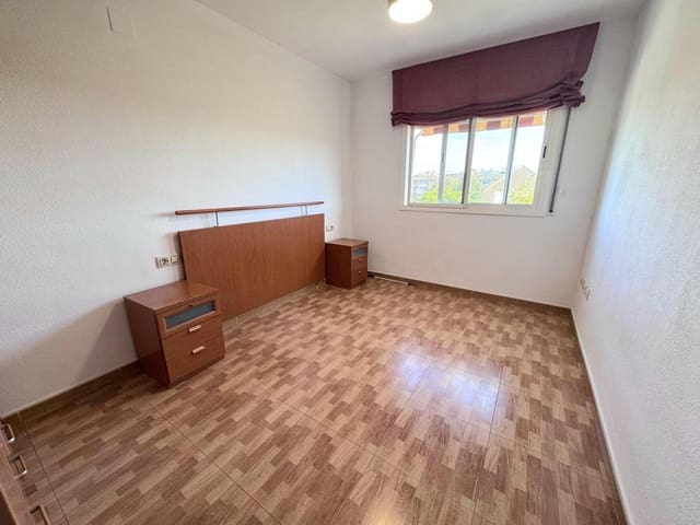 2 sovrum Lägenhet att hyra i Torredembarra med pool - 692 € (Ref: 9385546)