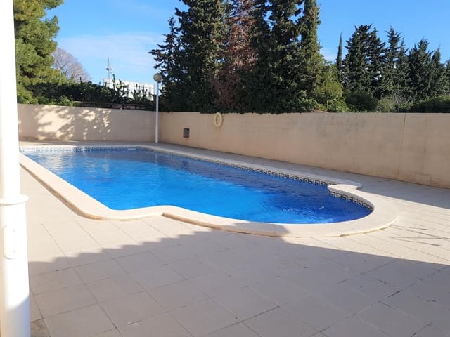 2 sovrum Lägenhet att hyra i Torredembarra med pool - 692 € (Ref: 9385546)