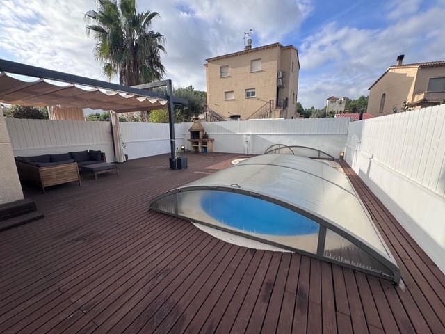 4 bedroom Semi-detached Villa for sale in La Pobla de Montornès with pool garage - € 249,900 (Ref: 9385550)