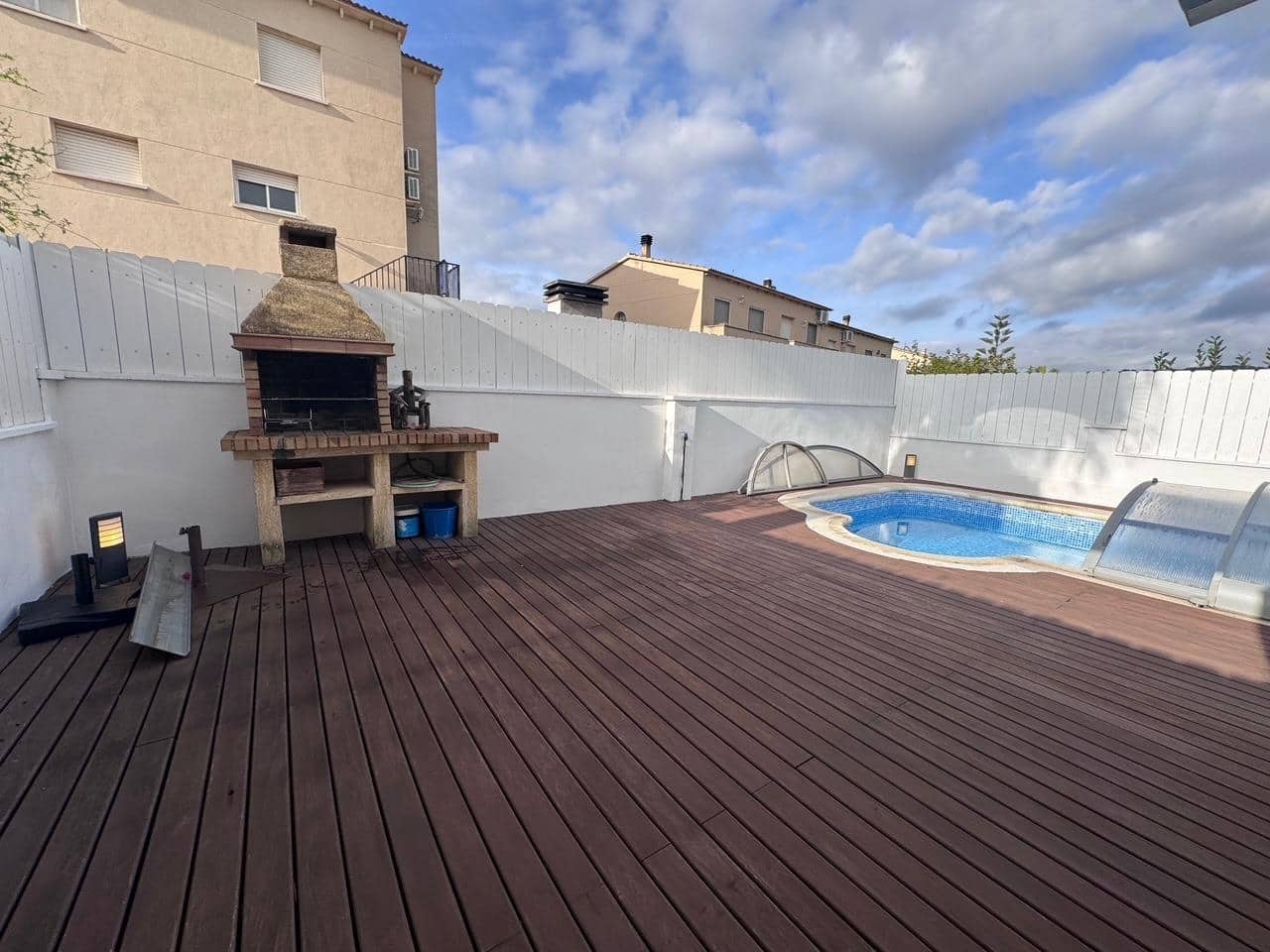 4 makuuhuone Paritalo myytävänä paikassa La Pobla de Montornes mukana uima-altaan 
autotalli - 249 900 € (Ref: 9385550)