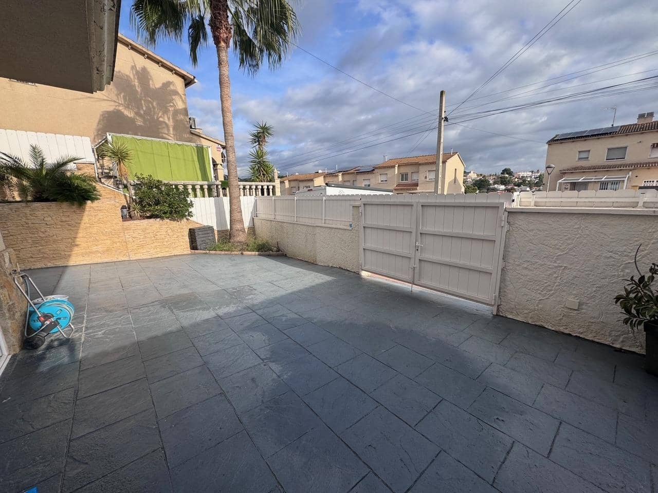 4 makuuhuone Paritalo myytävänä paikassa La Pobla de Montornes mukana uima-altaan 
autotalli - 249 900 € (Ref: 9385550)