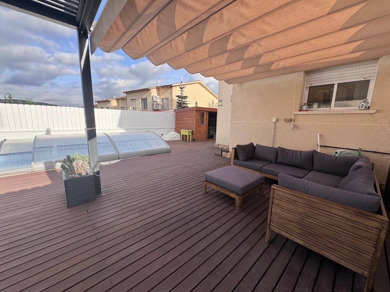 4 makuuhuone Paritalo myytävänä paikassa La Pobla de Montornes mukana uima-altaan 
autotalli - 249 900 € (Ref: 9385550)