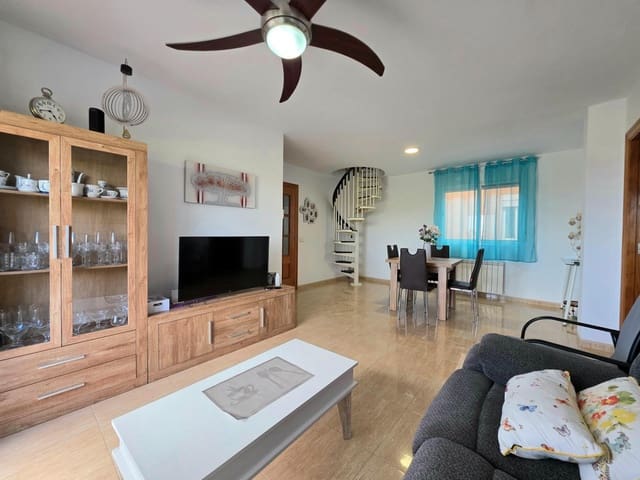 3 bedroom Penthouse for sale in Creixell with pool - € 209,000 (Ref: 9395943)