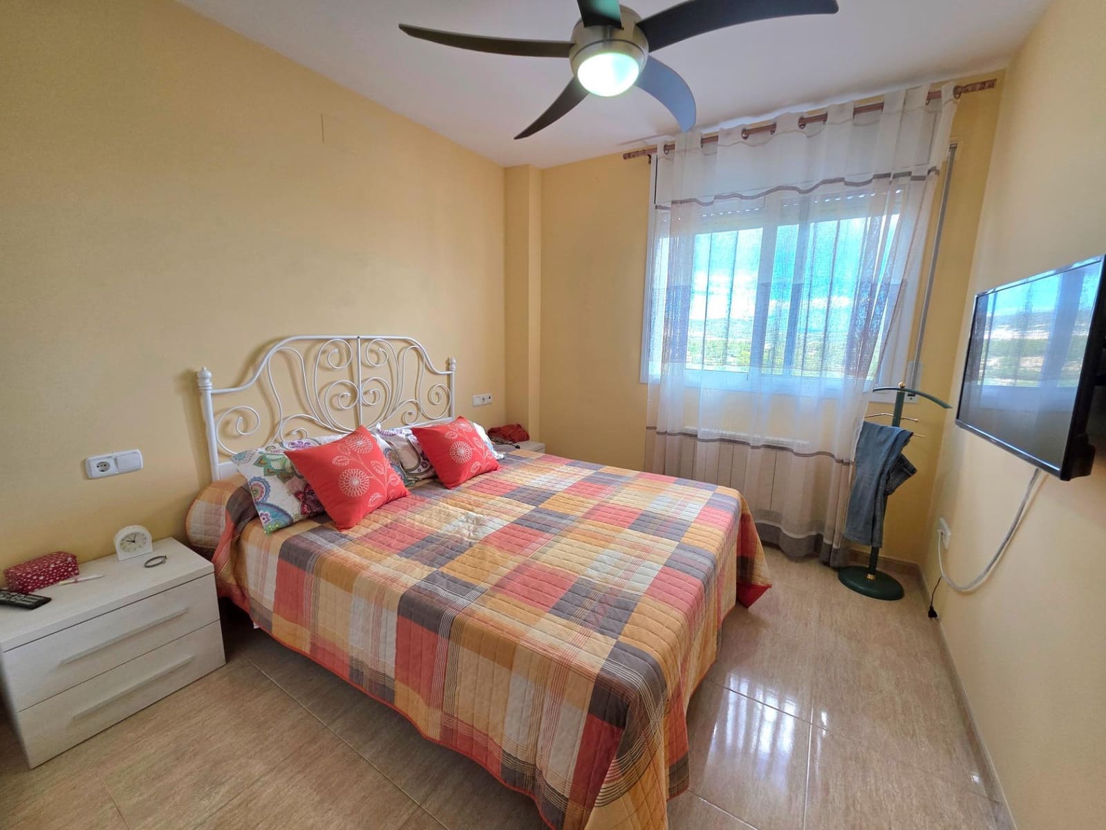 3 bedroom Penthouse for sale in Creixell with pool - € 209,000 (Ref: 9395943)