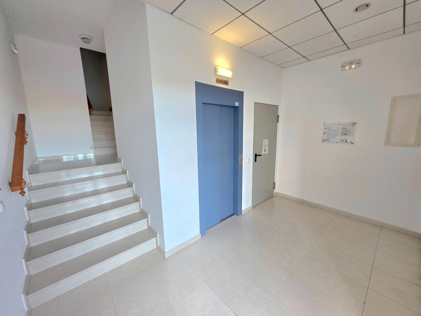 3 bedroom Penthouse for sale in Creixell with pool - € 209,000 (Ref: 9395943)