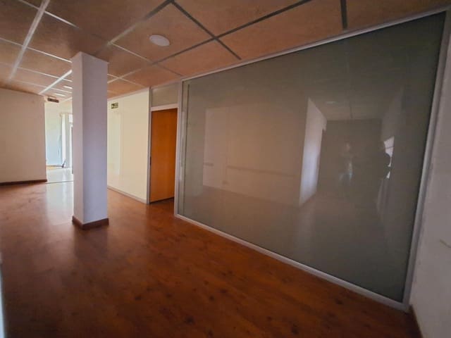 Commercieel te koop in Bellvei - € 105.000 (Ref: 9395945)