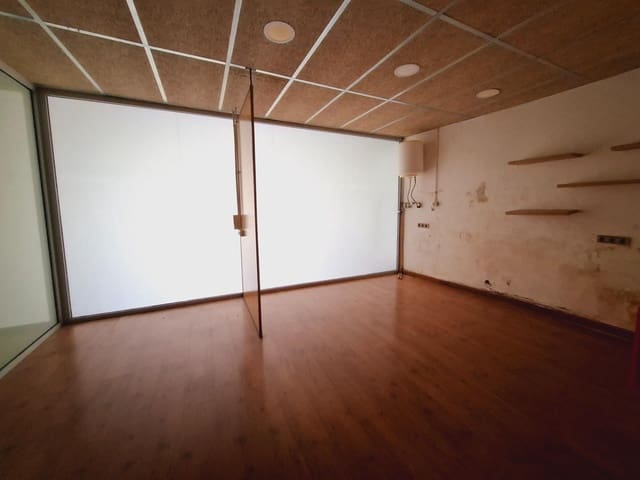 Commercieel te koop in Bellvei - € 105.000 (Ref: 9395945)