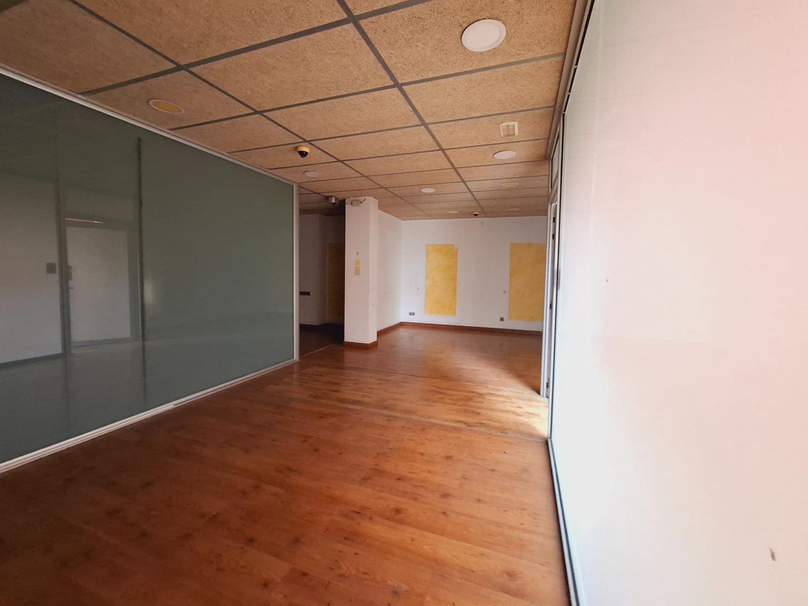 Commercieel te koop in Bellvei - € 105.000 (Ref: 9395945)