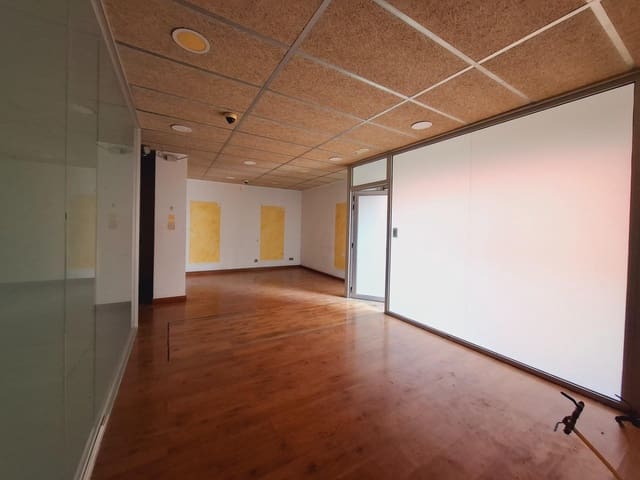 Commercieel te koop in Bellvei - € 105.000 (Ref: 9395945)