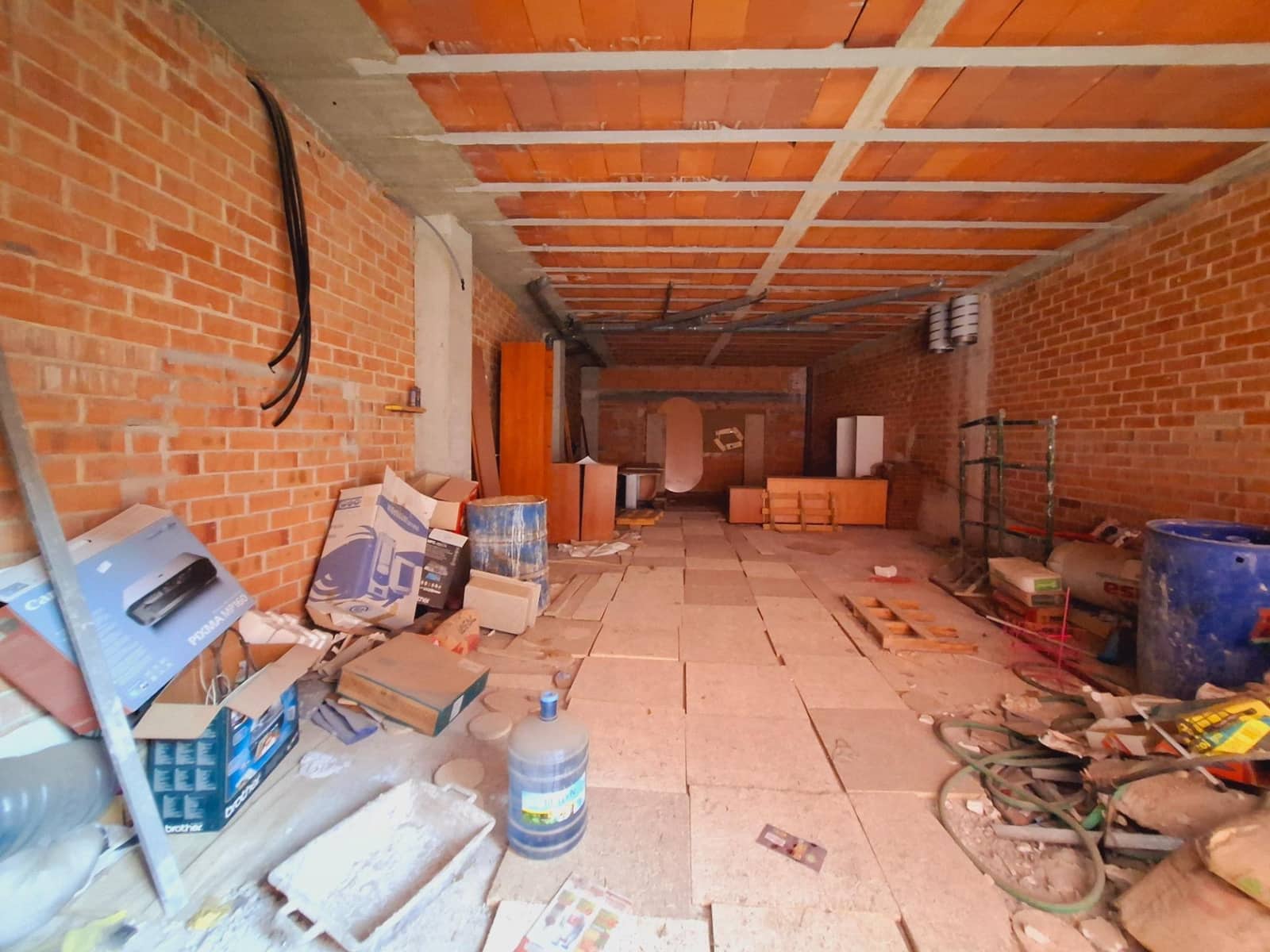 Commercieel te koop in Bellvei - € 105.000 (Ref: 9395945)