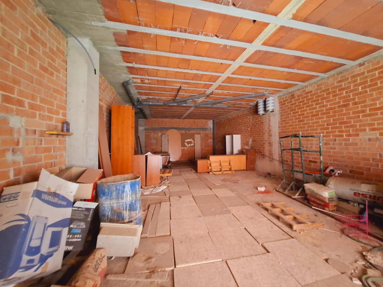 Commercieel te koop in Bellvei - € 105.000 (Ref: 9395945)