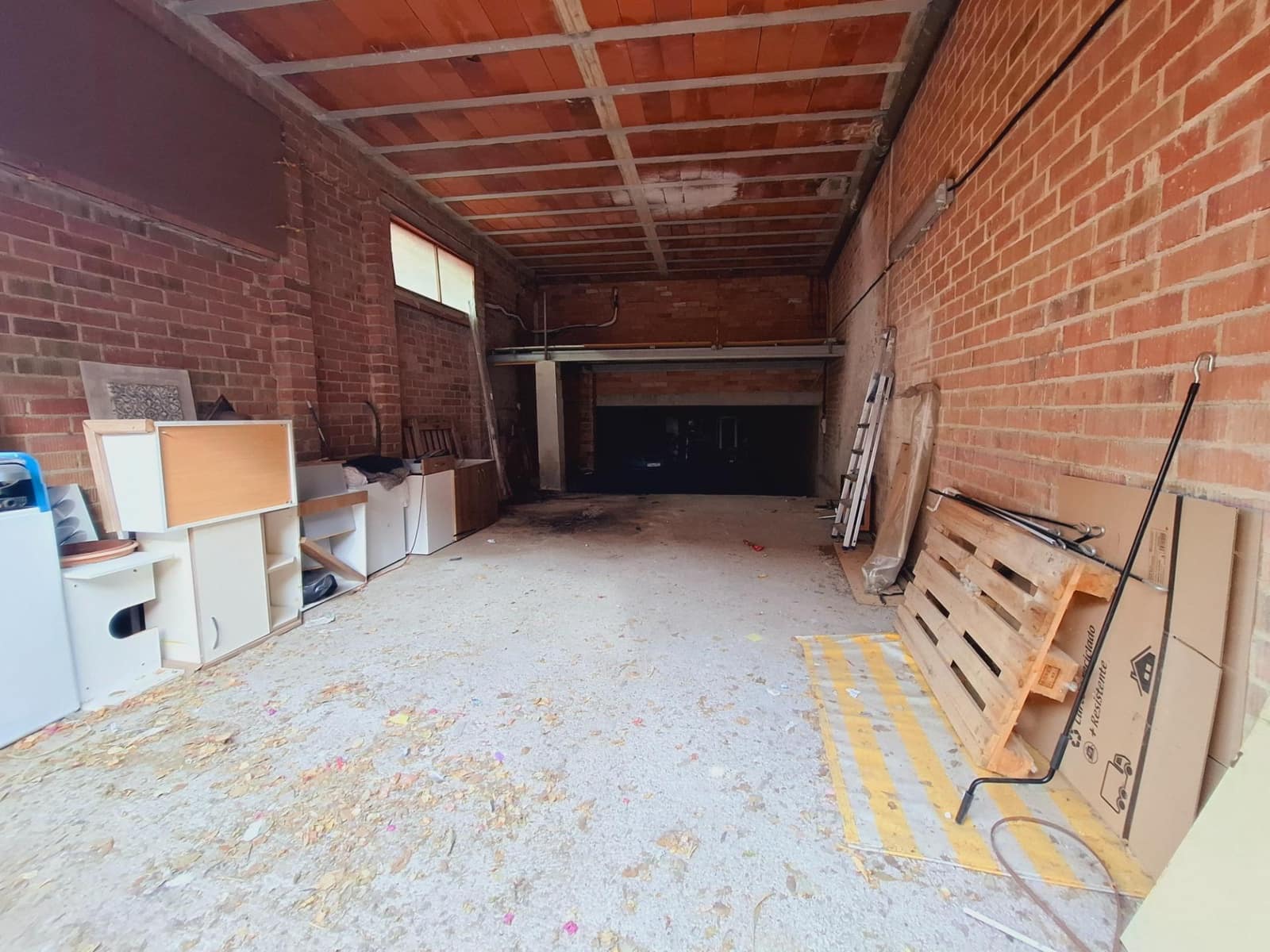 Commercieel te koop in Bellvei - € 105.000 (Ref: 9395945)