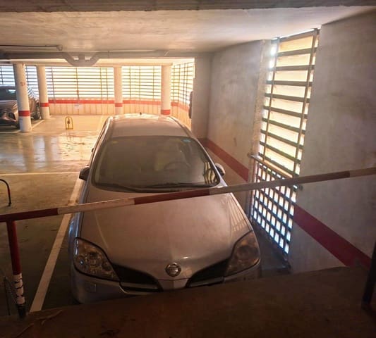 Garage à vendre à Calafell - 23 000 € (Ref: 9395946)