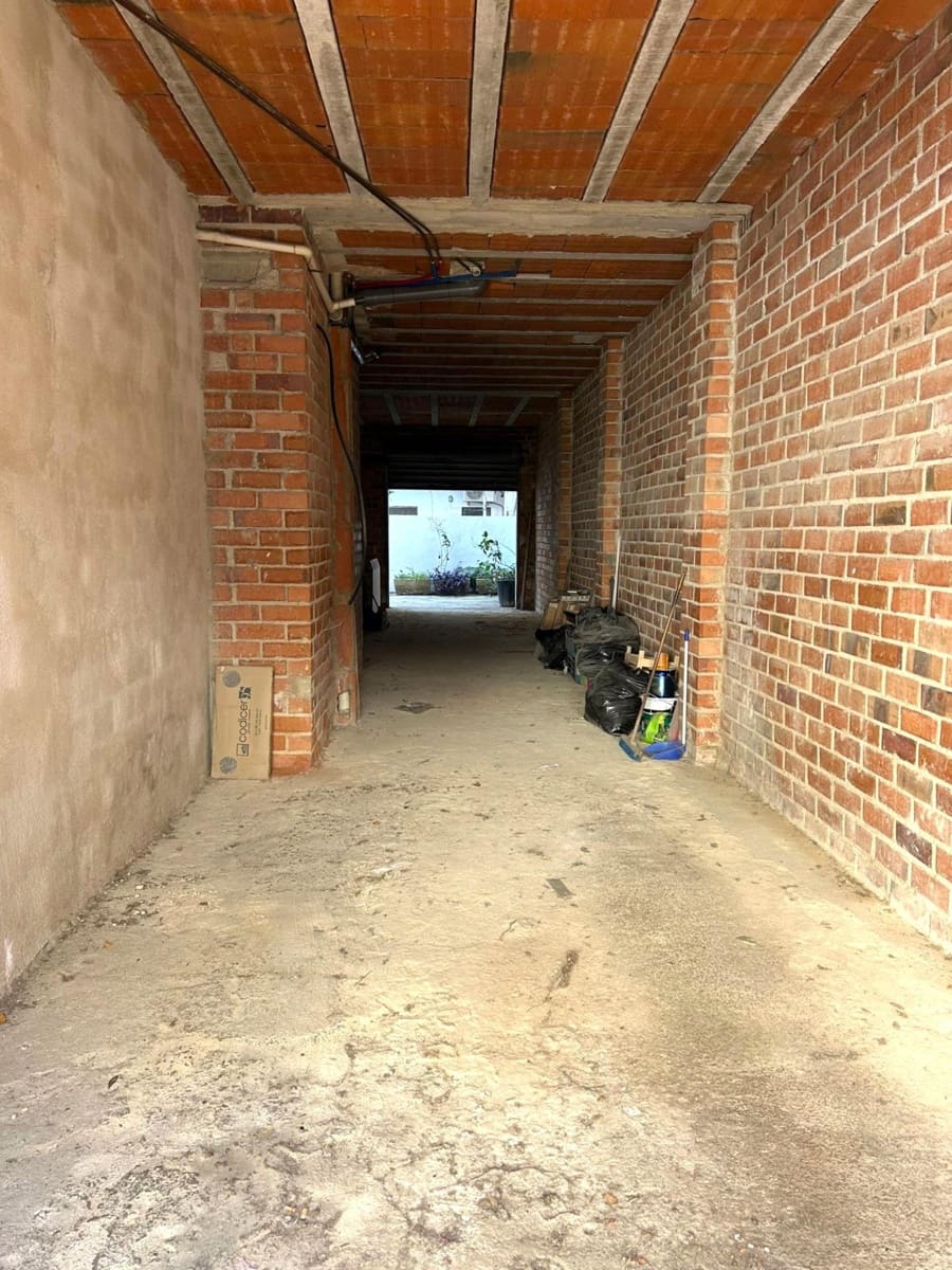 Kaupallinen myytävänä paikassa Calafell - 90 000 € (Ref: 9398454)