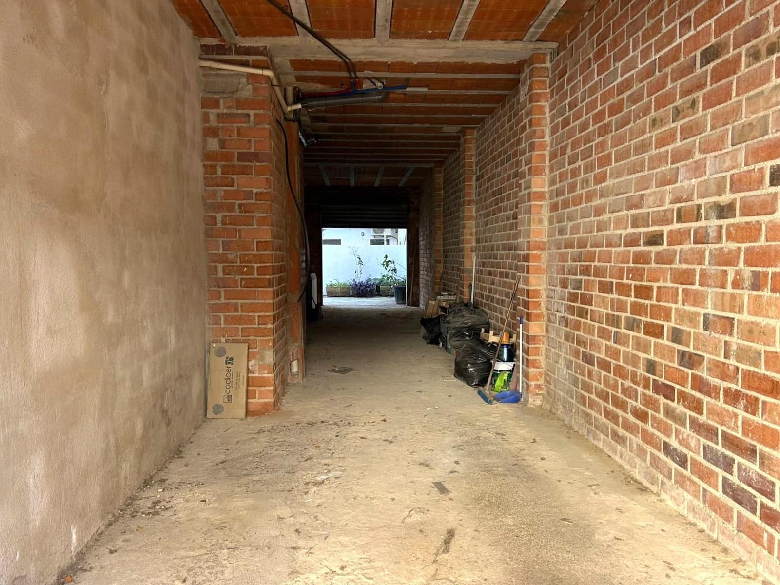 Kaupallinen myytävänä paikassa Calafell - 90 000 € (Ref: 9398454)