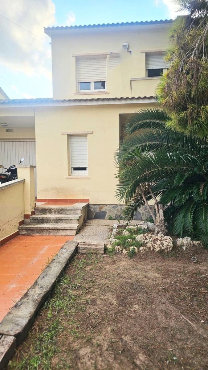 4 sovrum Semi-fristående Villa till salu i La Pobla de Montornes med garage - 230 000 € (Ref: 9398455)