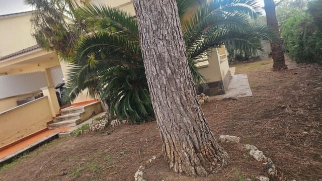 4 bedroom Semi-detached Villa for sale in La Pobla de Montornès with garage - € 230,000 (Ref: 9398455)