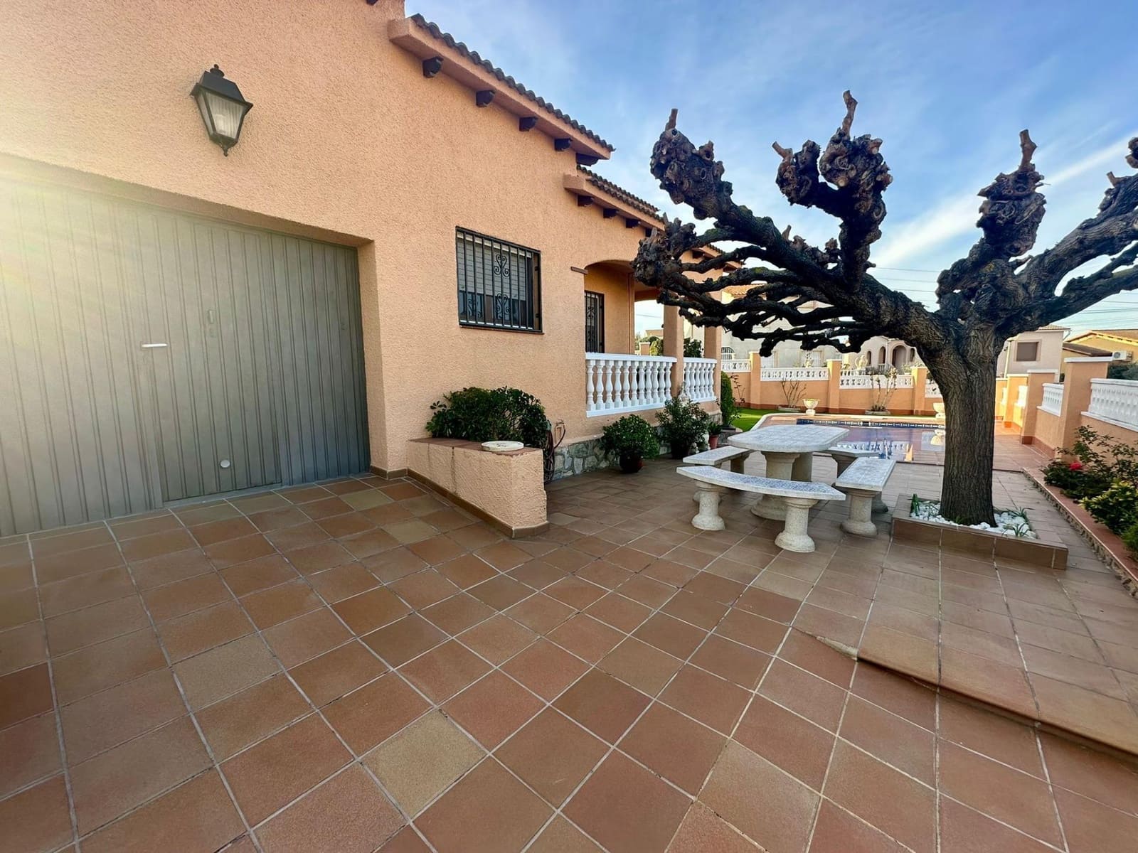 Chalet de 3 habitaciones en El Vendrell en venta con piscina garaje - 269.000 € (Ref: 9400877)