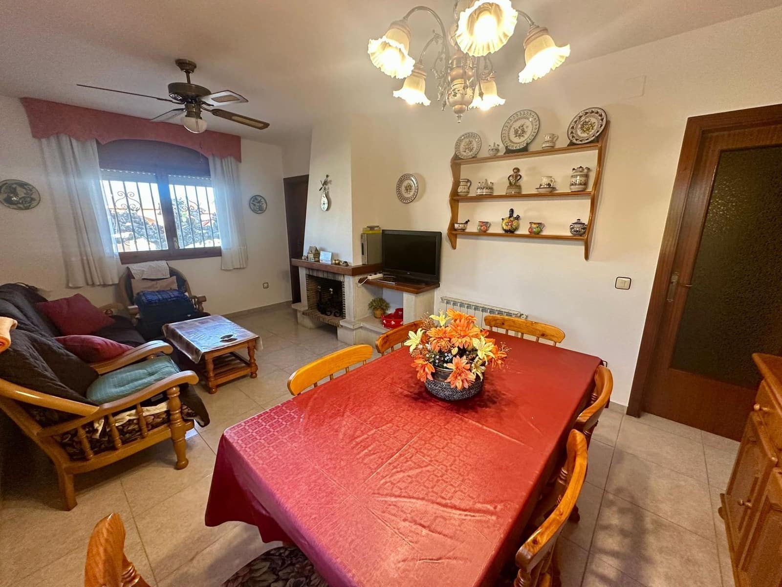 Chalet de 3 habitaciones en El Vendrell en venta con piscina garaje - 269.000 € (Ref: 9400877)