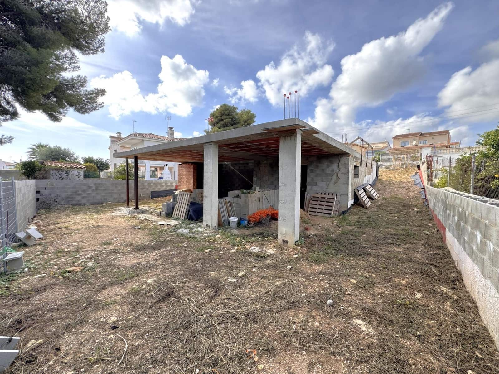 3 sypialnia Willa na sprzedaż w El Vendrell z garażem - 160 000 € (Ref: 9410927)