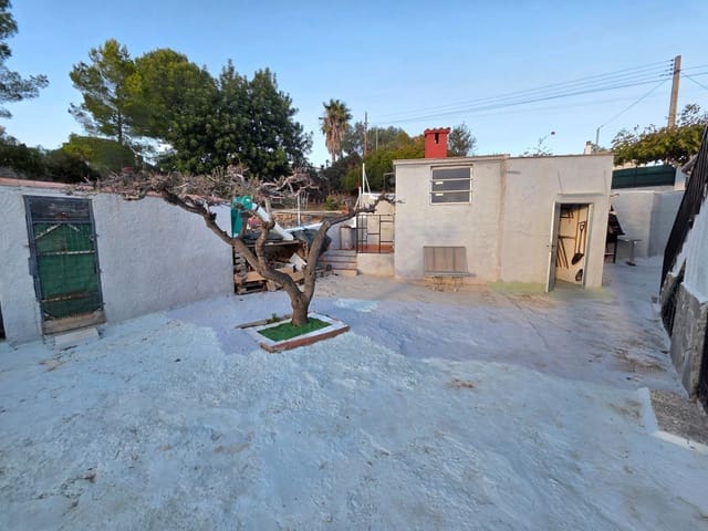 4 bedroom Villa for sale in Vespella with pool - € 179,900 (Ref: 9414039)