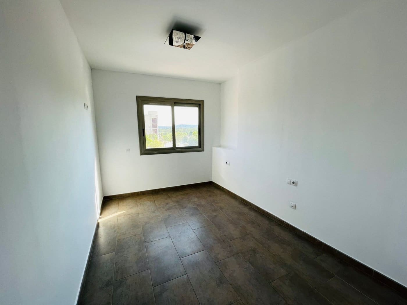 3 bedroom Flat for sale in El Vendrell with garage - € 185,000 (Ref: 9415863)