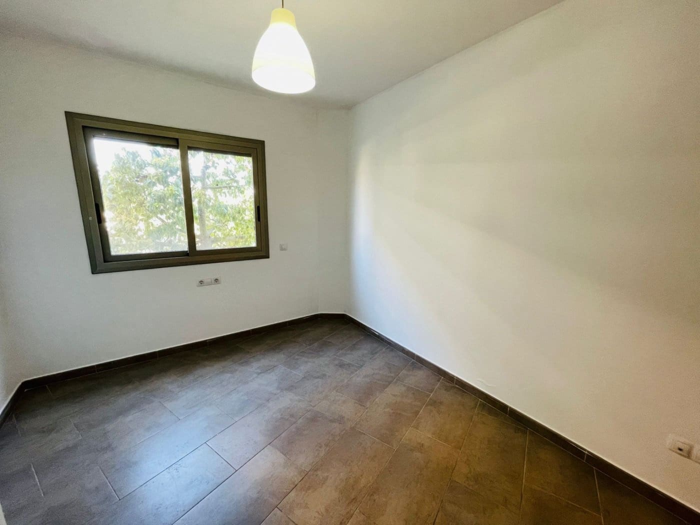 3 bedroom Flat for sale in El Vendrell with garage - € 185,000 (Ref: 9415863)