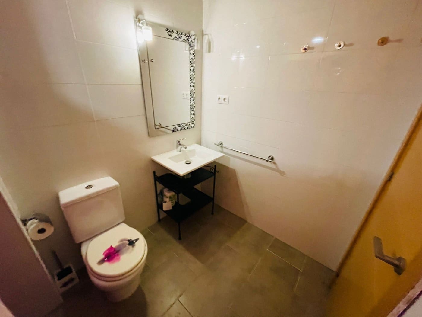 3 bedroom Flat for sale in El Vendrell with garage - € 185,000 (Ref: 9415863)