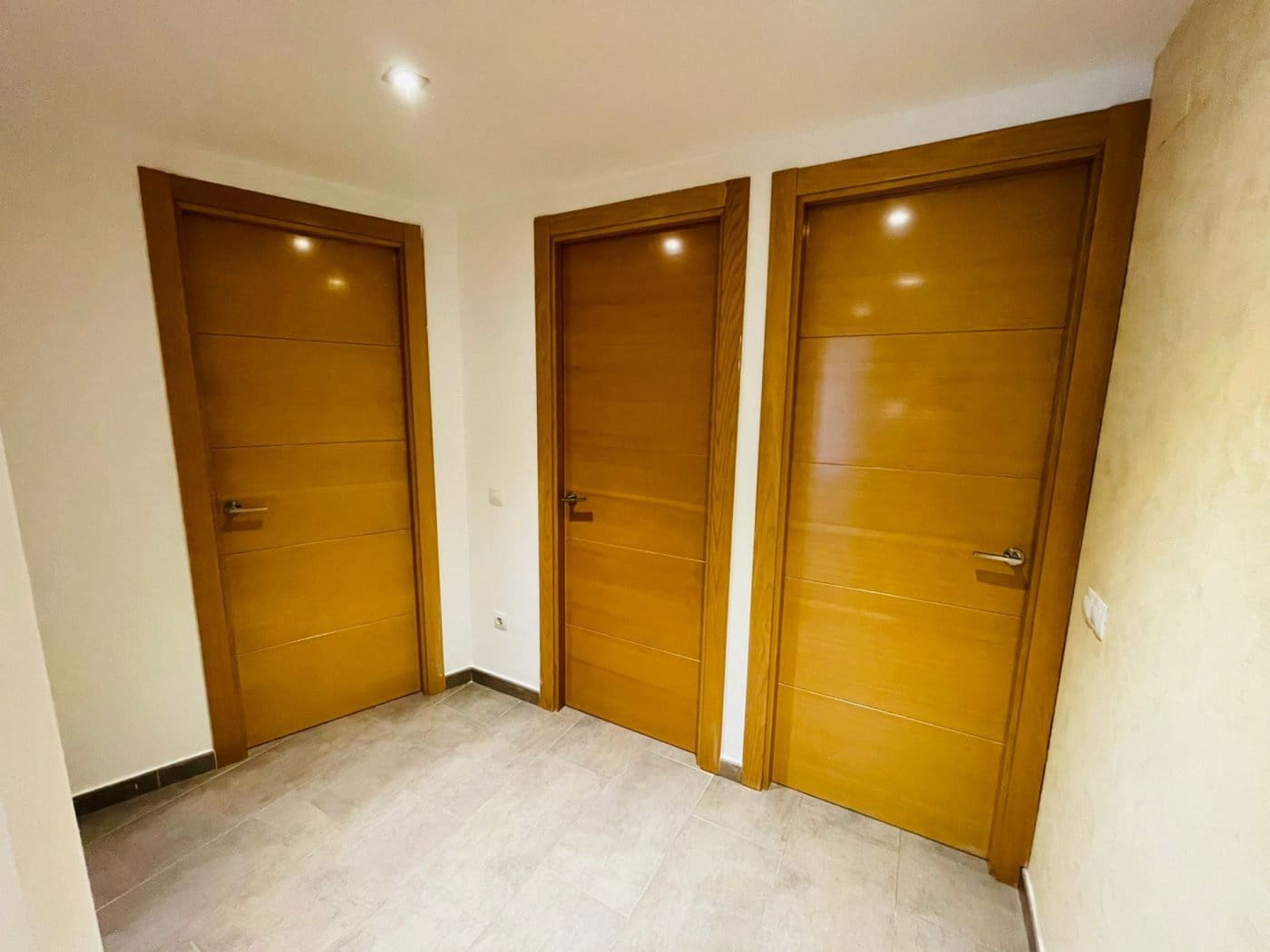 3 bedroom Flat for sale in El Vendrell with garage - € 185,000 (Ref: 9415863)