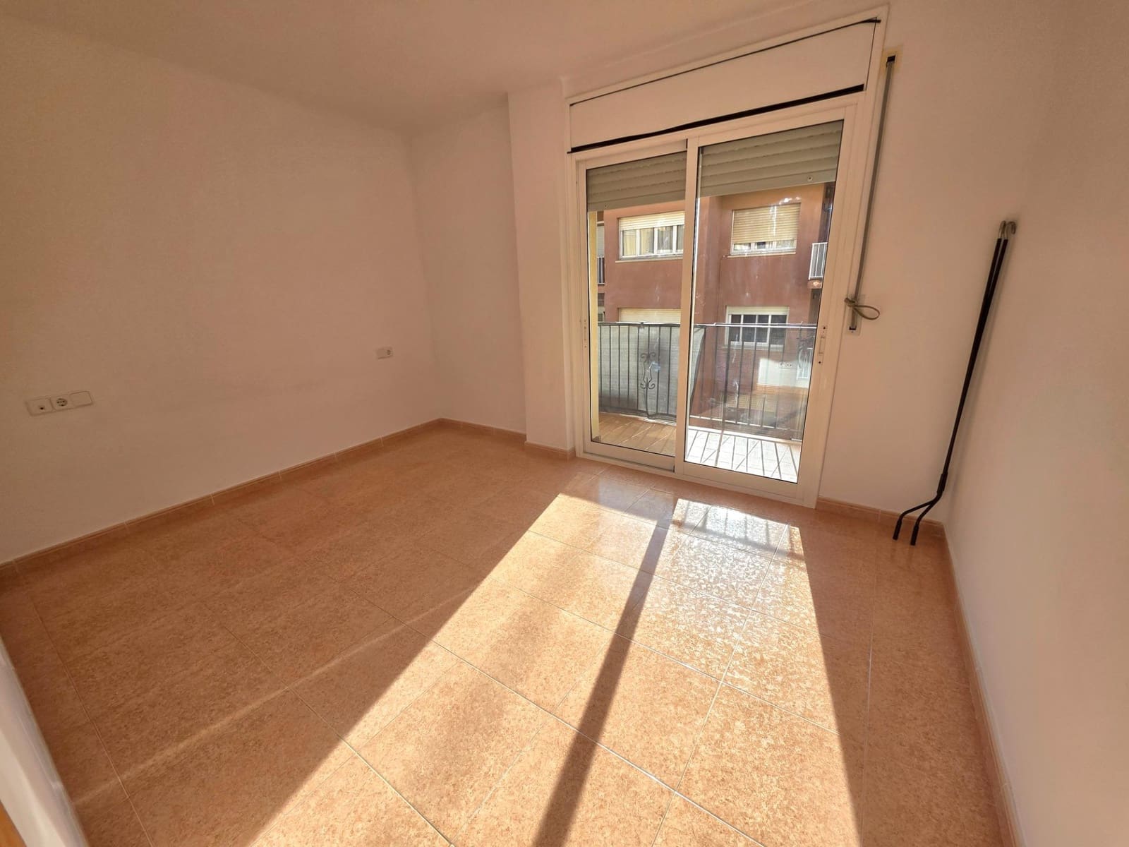 3 bedroom Flat for sale in Torredembarra - € 199,000 (Ref: 9424477)