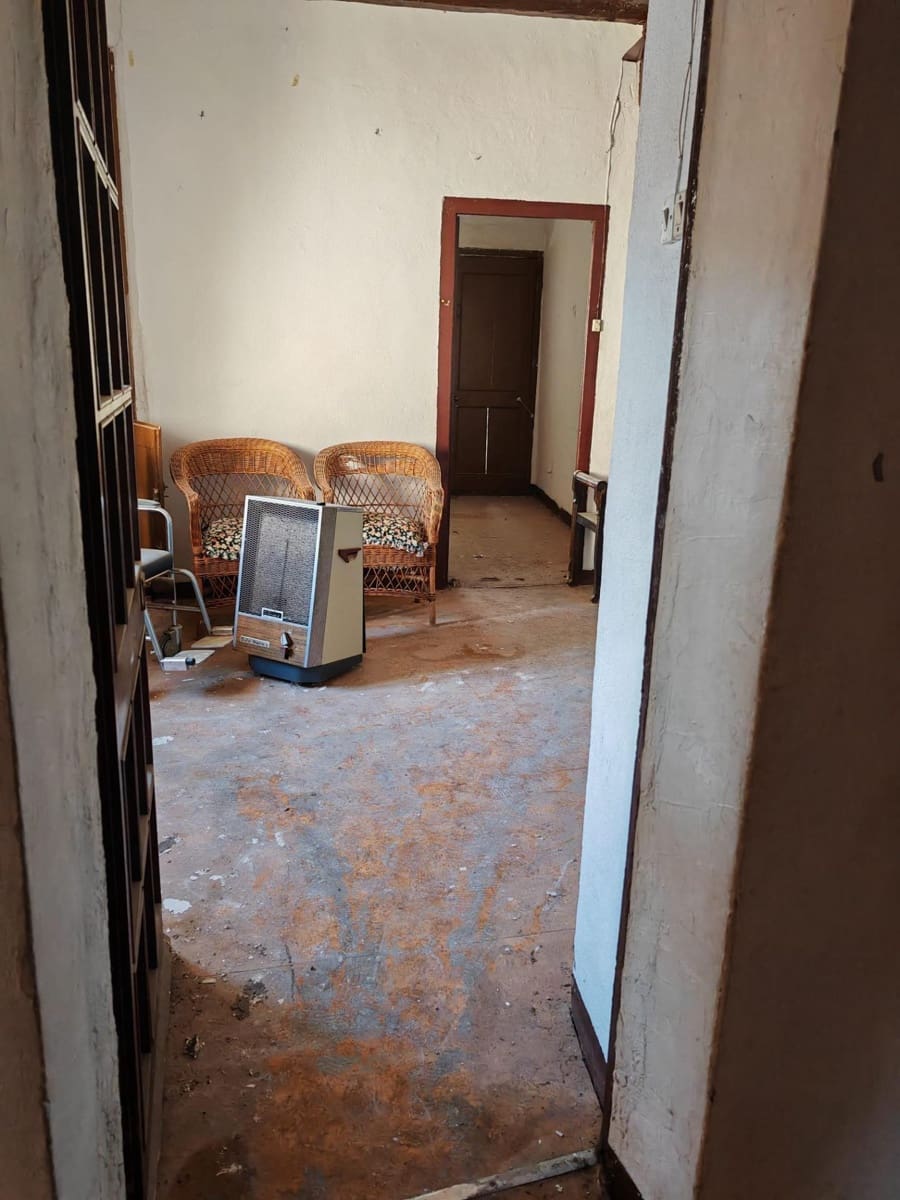 3 slaapkamer Bedrijf te koop in Santa Coloma de Queralt - € 120.000 (Ref: 9431041)