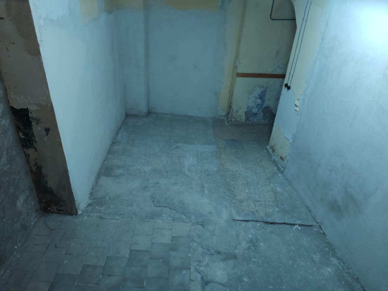 3 slaapkamer Bedrijf te koop in Santa Coloma de Queralt - € 120.000 (Ref: 9431041)