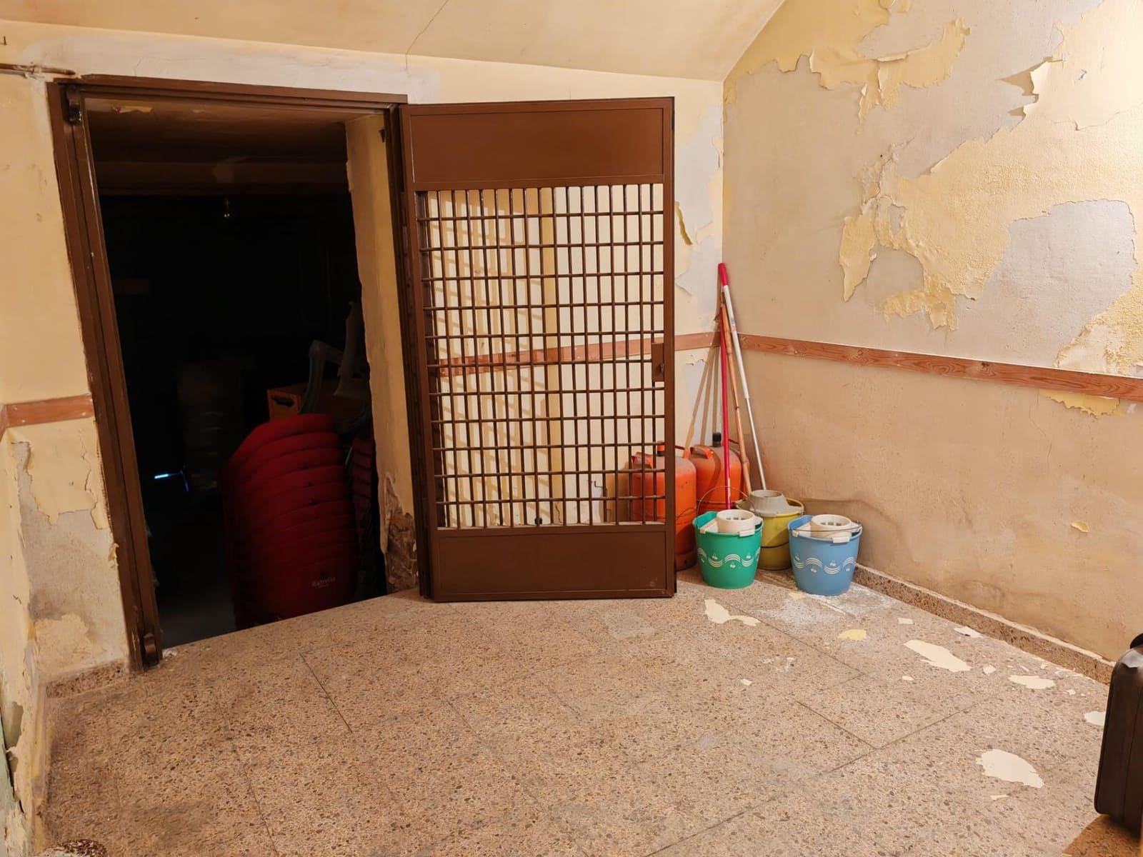 3 slaapkamer Bedrijf te koop in Santa Coloma de Queralt - € 120.000 (Ref: 9431041)