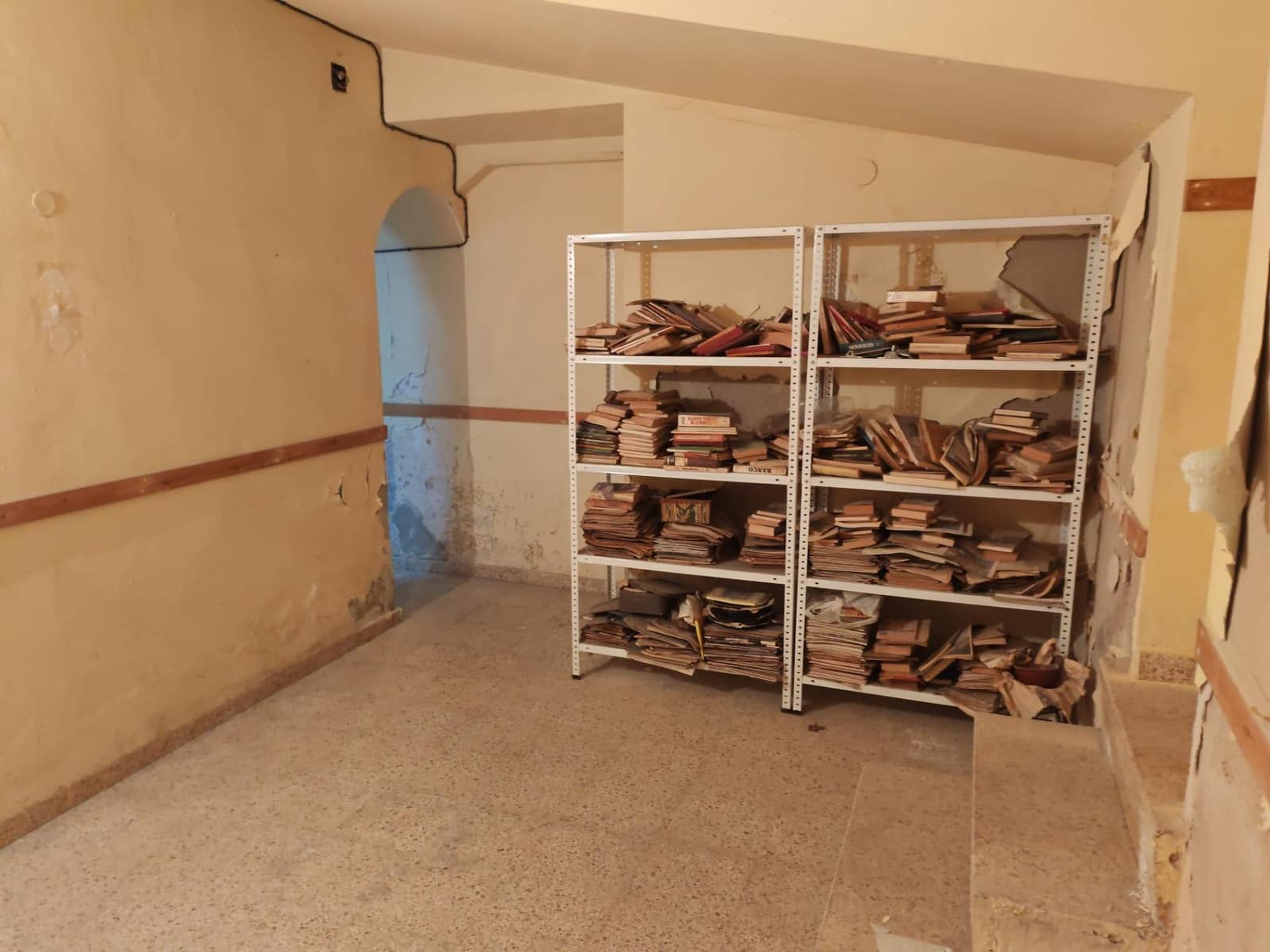 3 slaapkamer Bedrijf te koop in Santa Coloma de Queralt - € 120.000 (Ref: 9431041)