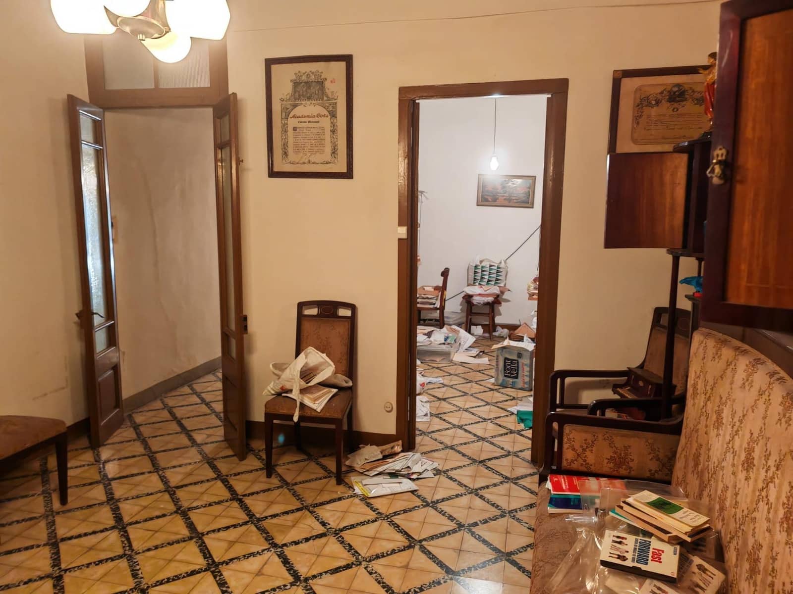 3 slaapkamer Bedrijf te koop in Santa Coloma de Queralt - € 120.000 (Ref: 9431041)