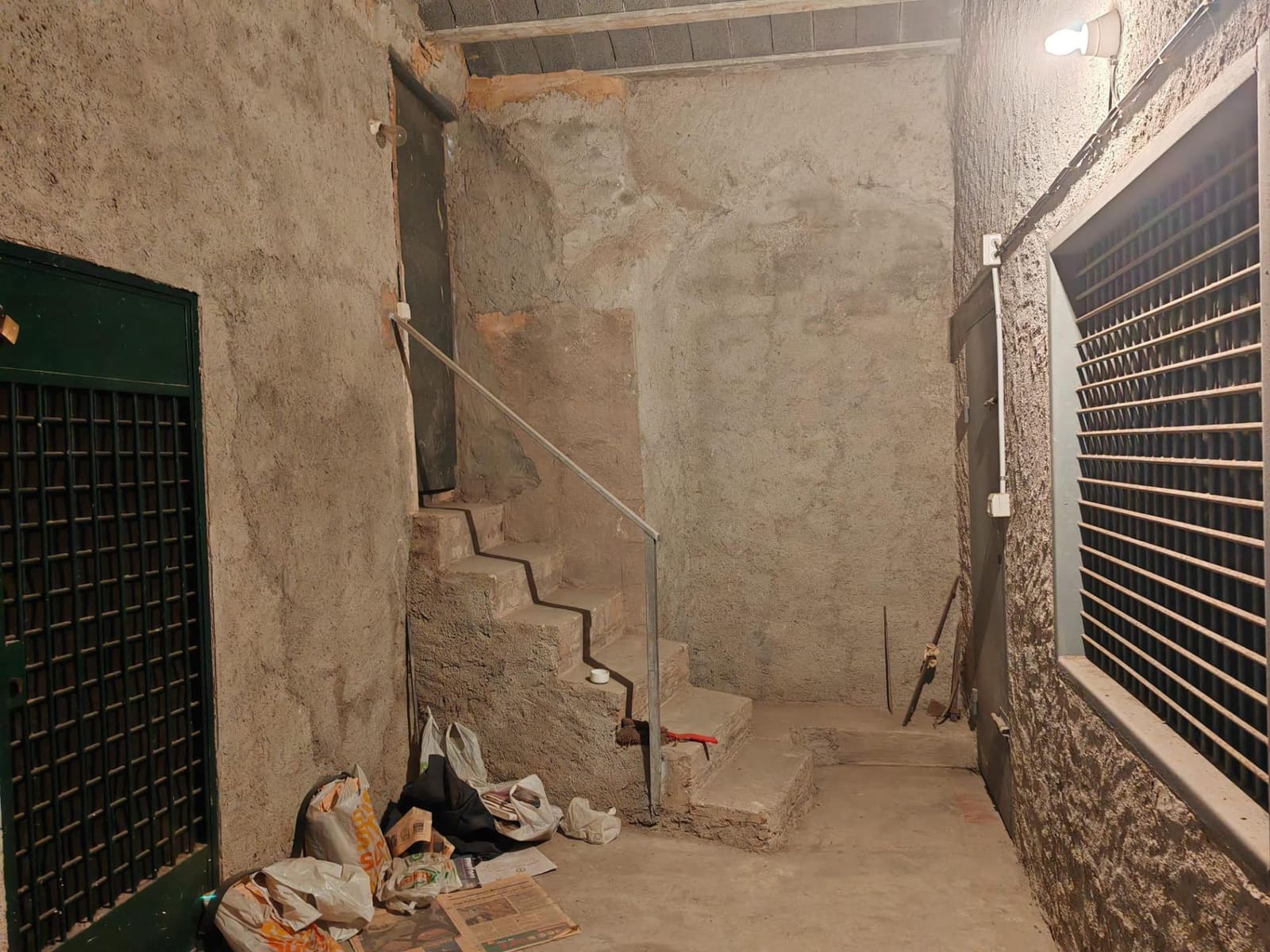 3 slaapkamer Bedrijf te koop in Santa Coloma de Queralt - € 120.000 (Ref: 9431041)