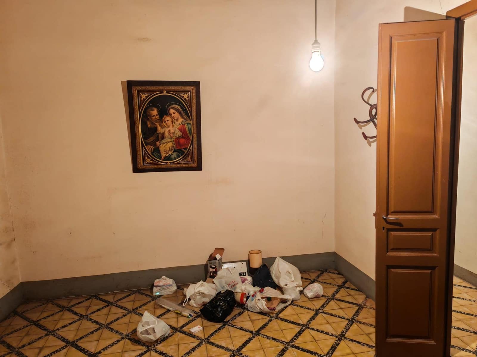 3 slaapkamer Bedrijf te koop in Santa Coloma de Queralt - € 120.000 (Ref: 9431041)