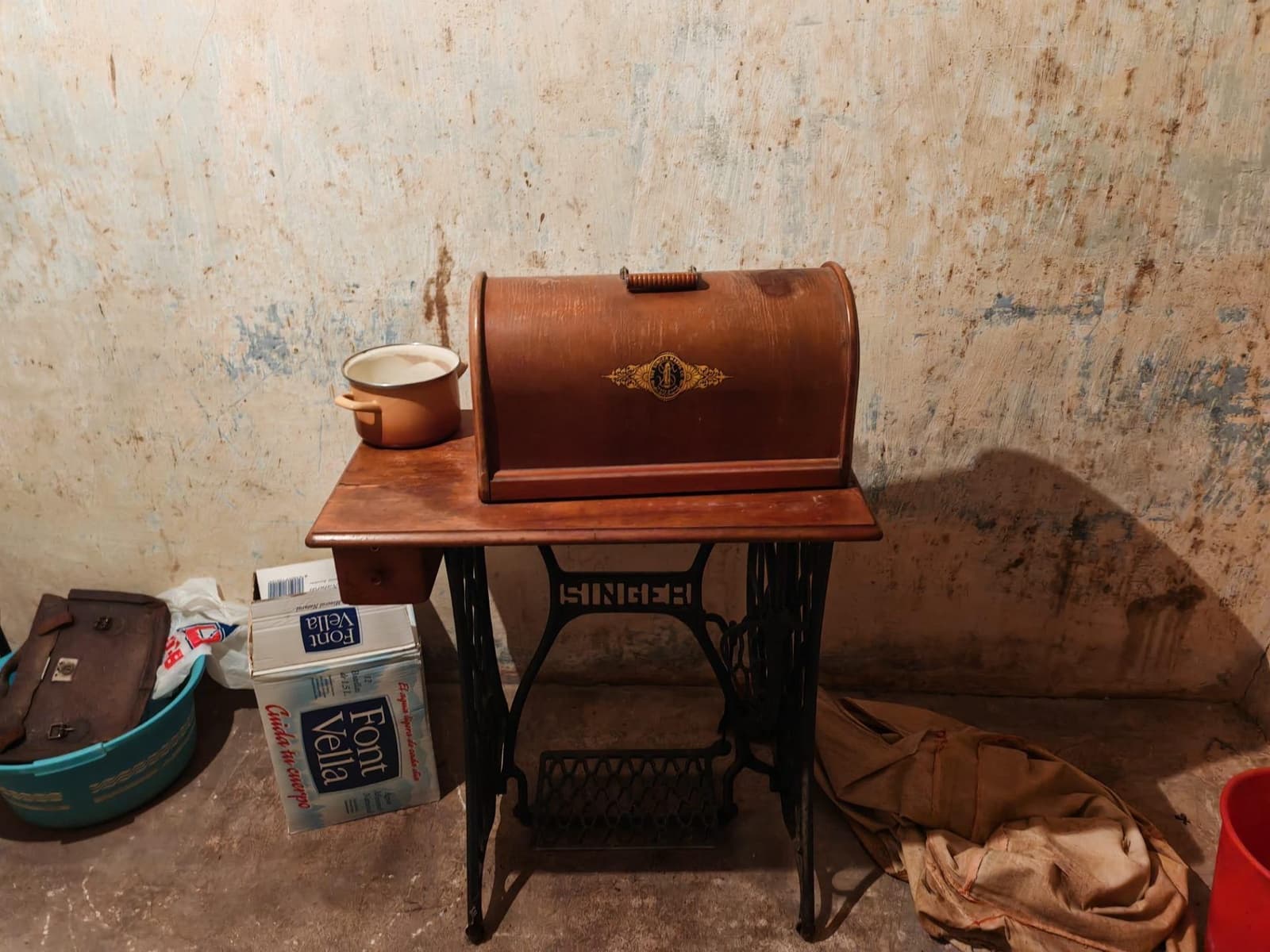 3 slaapkamer Bedrijf te koop in Santa Coloma de Queralt - € 120.000 (Ref: 9431041)