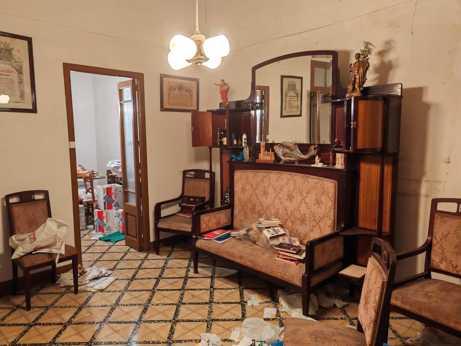 3 slaapkamer Bedrijf te koop in Santa Coloma de Queralt - € 120.000 (Ref: 9431041)