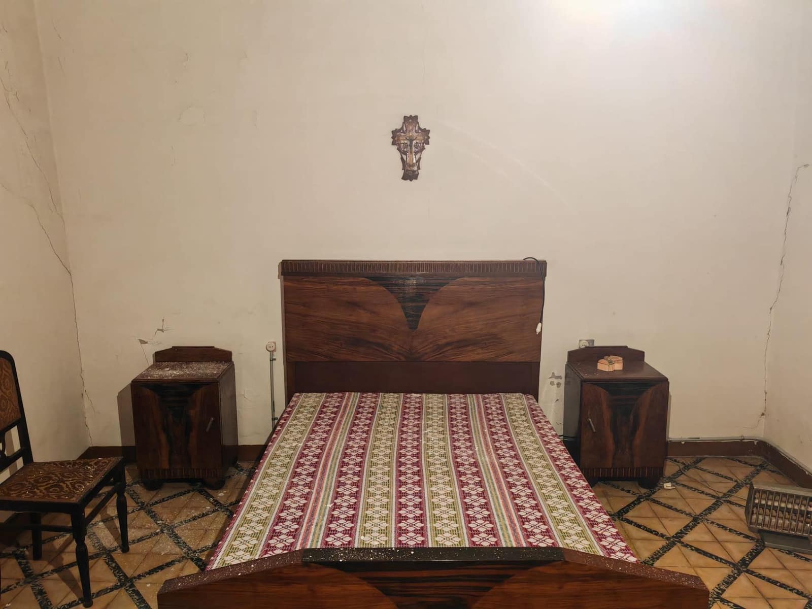 3 slaapkamer Bedrijf te koop in Santa Coloma de Queralt - € 120.000 (Ref: 9431041)