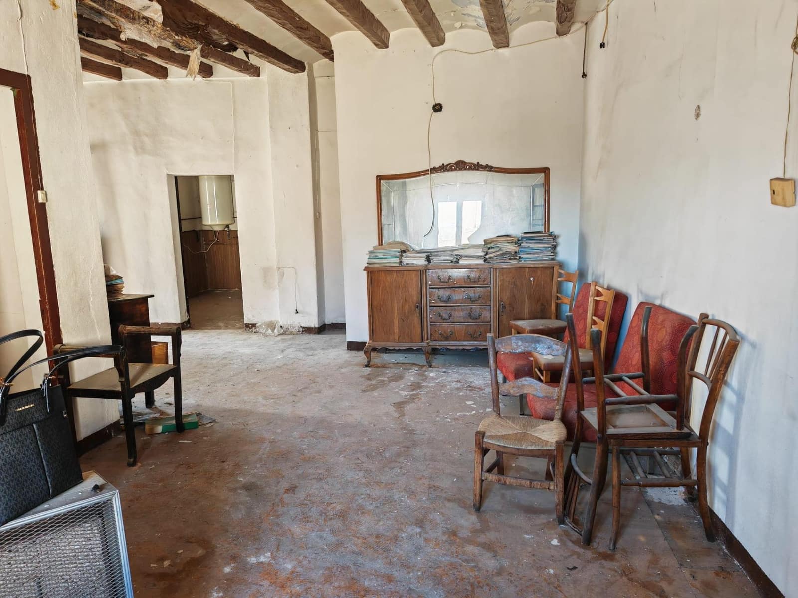 3 slaapkamer Bedrijf te koop in Santa Coloma de Queralt - € 120.000 (Ref: 9431041)