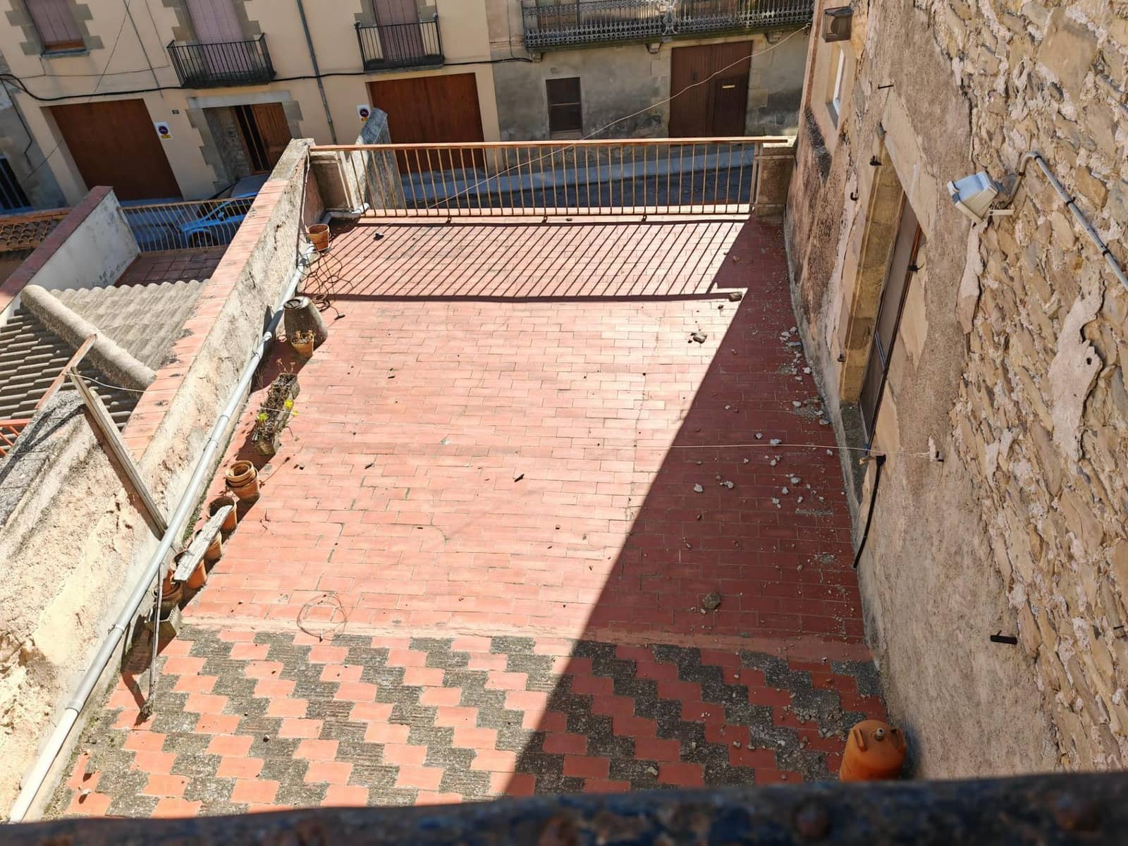 3 slaapkamer Bedrijf te koop in Santa Coloma de Queralt - € 120.000 (Ref: 9431041)