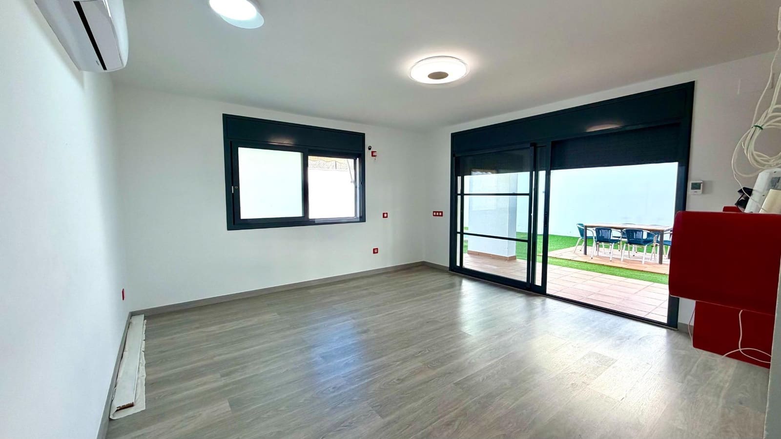 3 soveværelse Villa til salg i Calafell med swimmingpool garage - € 399.000 (Ref: 9440053)